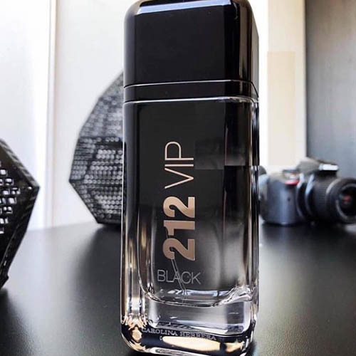 Carolina Herrera 212 Vip Black Masculino Eau De Parfum